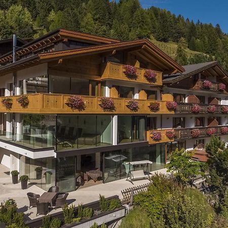 Hotel Garni Gardena - Appartments Santa Cristina Val Gardena المظهر الخارجي الصورة