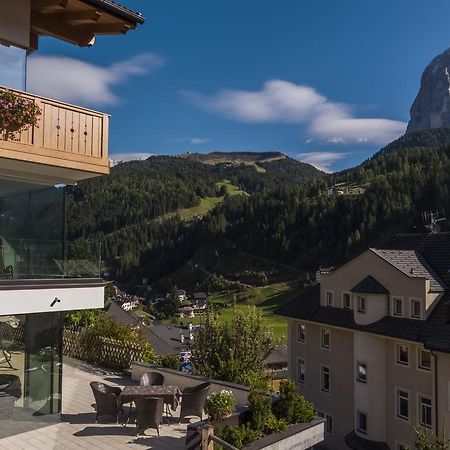 Hotel Garni Gardena - Appartments Santa Cristina Val Gardena المظهر الخارجي الصورة
