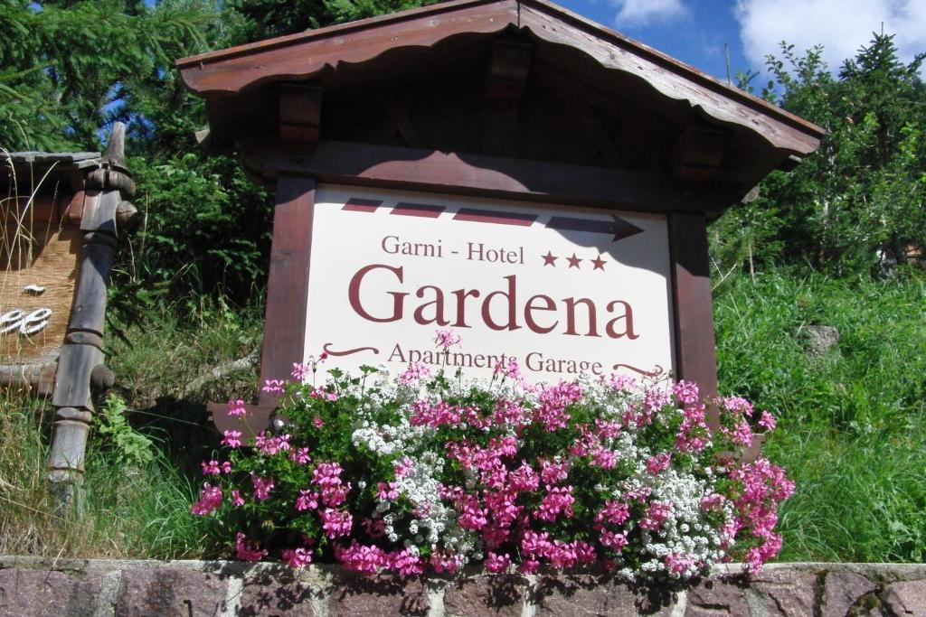 Hotel Garni Gardena - Appartments Santa Cristina Val Gardena المظهر الخارجي الصورة