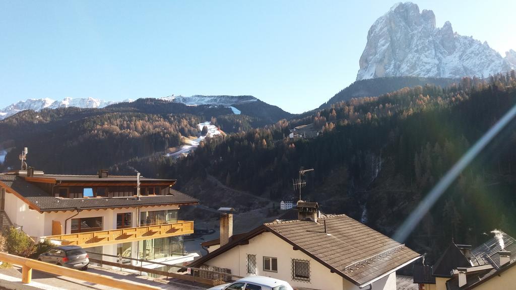 Hotel Garni Gardena - Appartments Santa Cristina Val Gardena المظهر الخارجي الصورة