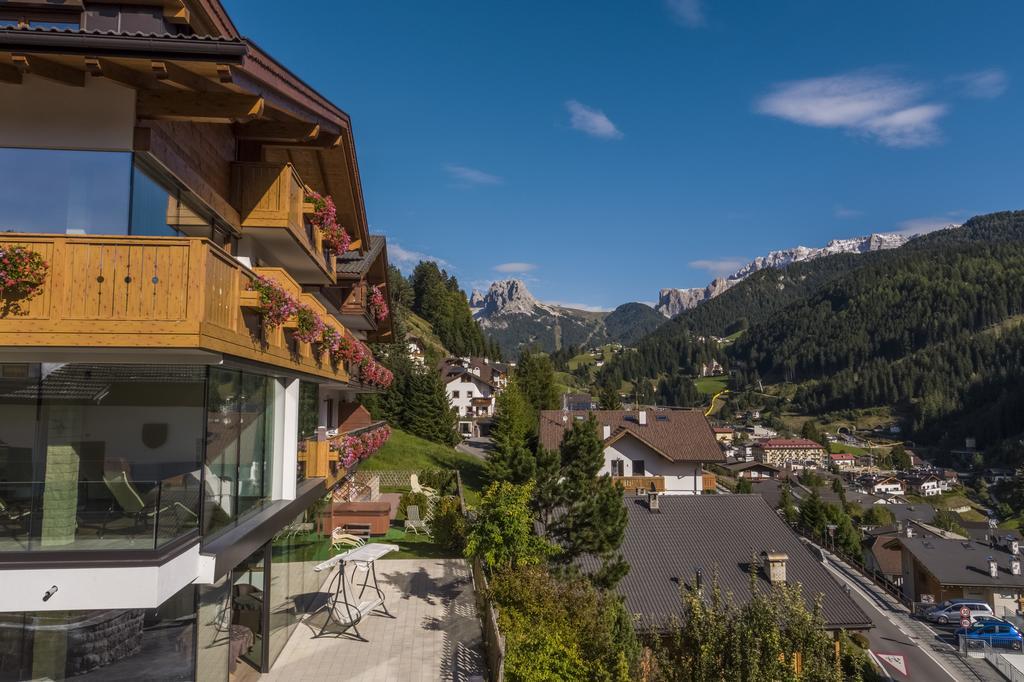 Hotel Garni Gardena - Appartments Santa Cristina Val Gardena المظهر الخارجي الصورة